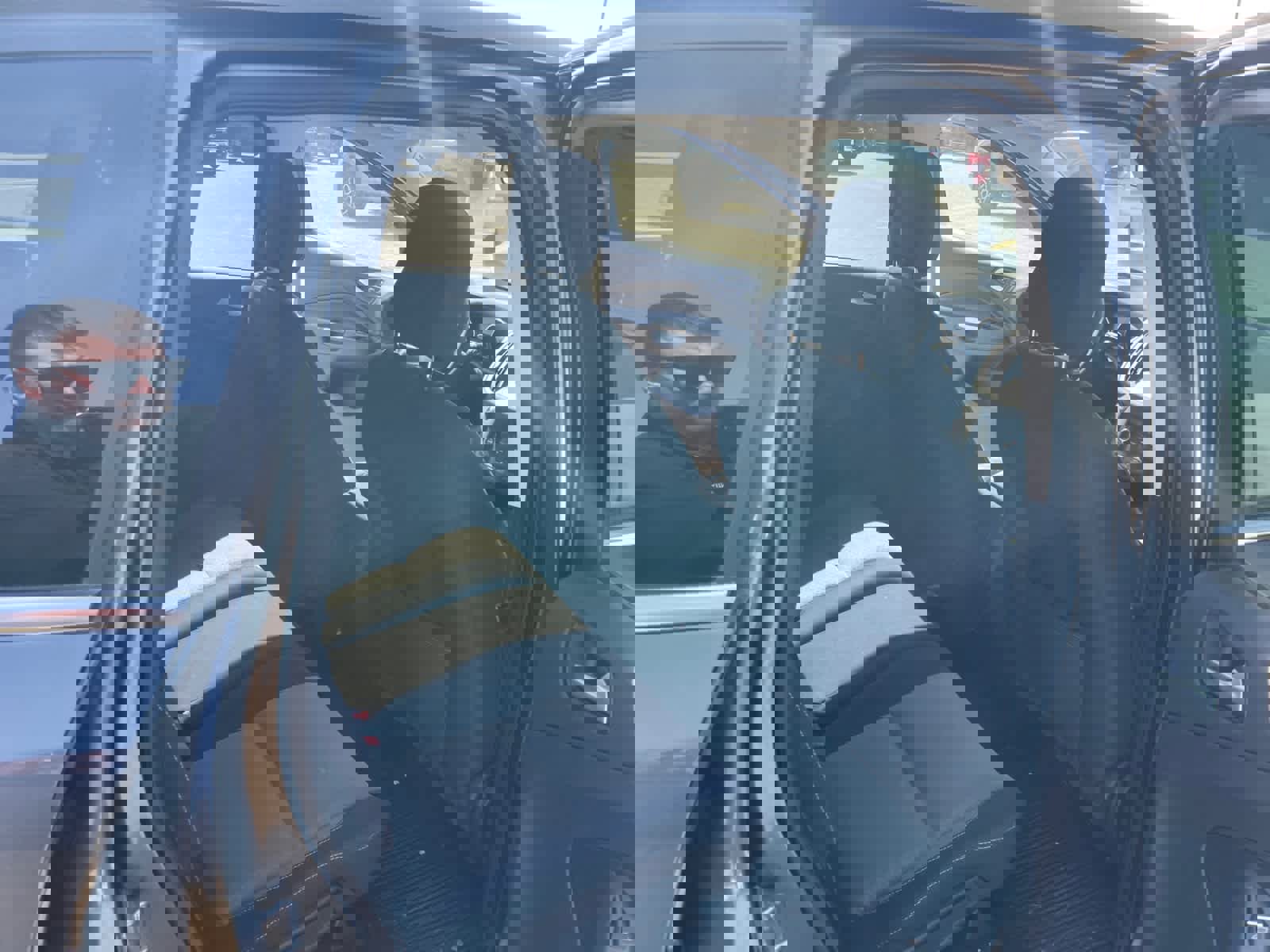 Used 2019 Ford Escape SE image 18