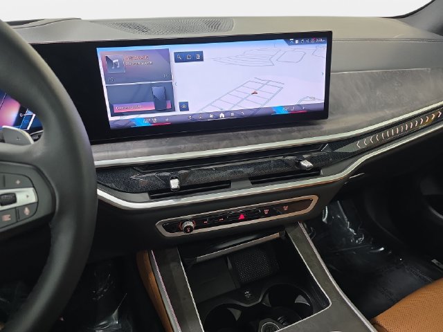 Certified 2024 BMW X5 xDrive40i w/ Premium Package AWD/4WD image 17