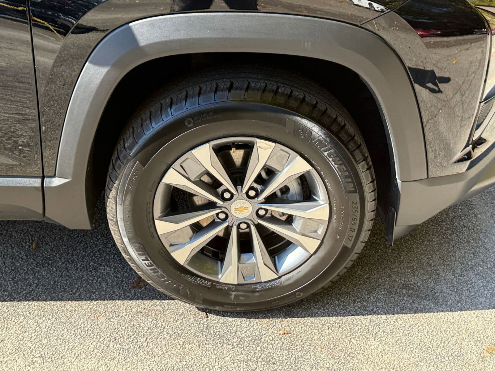 Used 2025 Chevrolet Equinox LT image 30