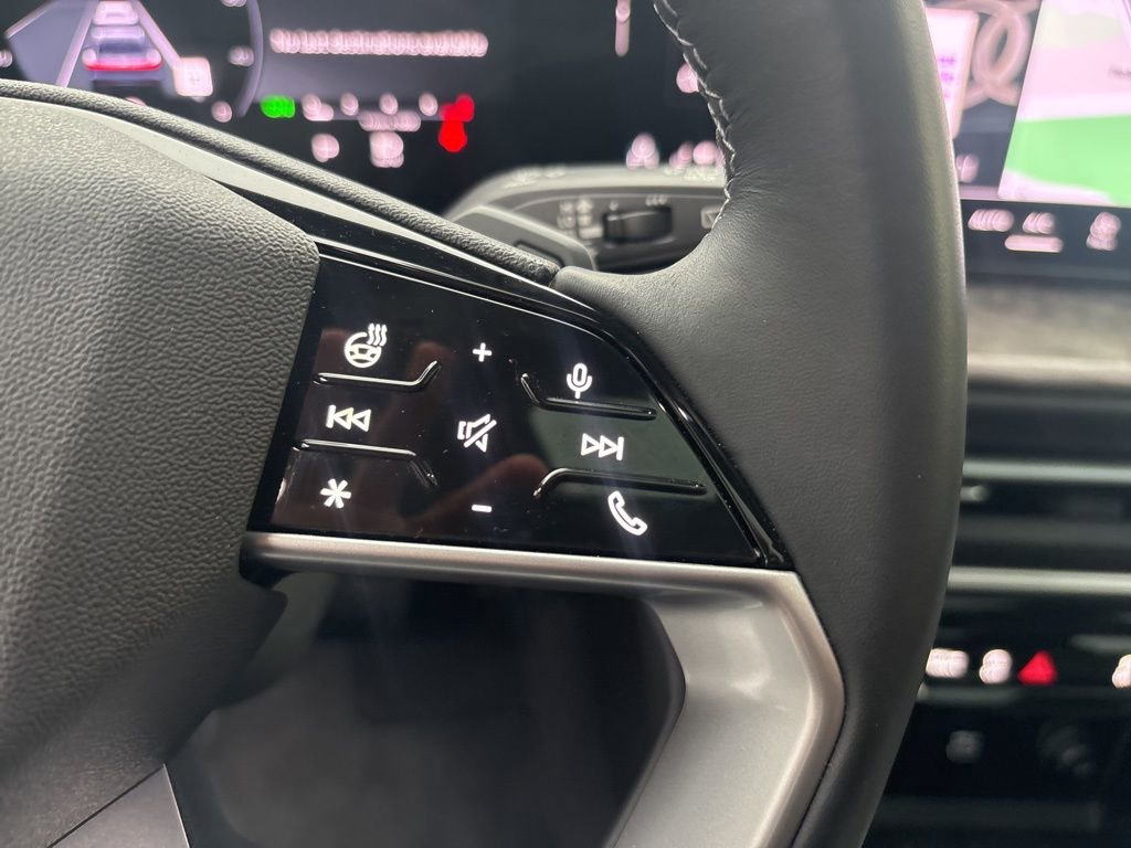 Certified 2025 Audi Q5 Premium w/ Convenience Package image 23