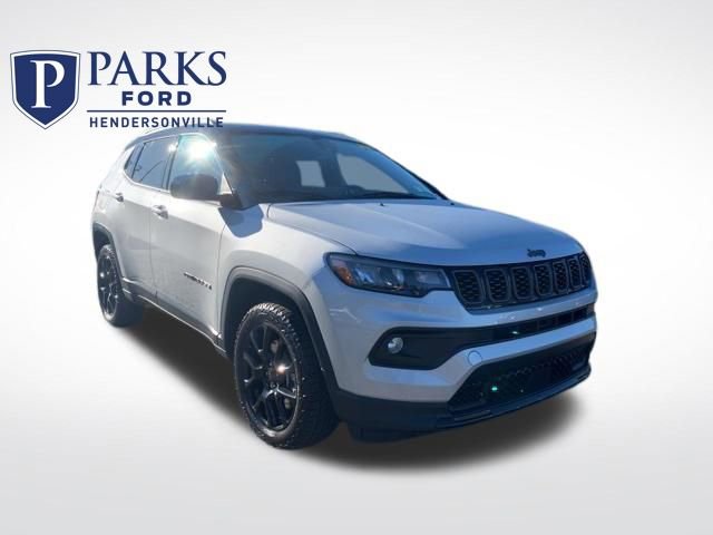 Used 2024 Jeep Compass Latitude w/ Convenience Group AWD/4WD image 1
