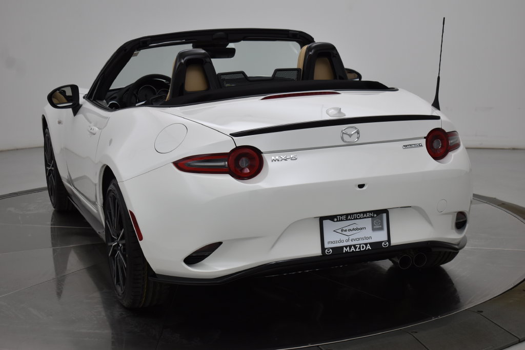 Used 2025 MAZDA MX-5 Miata Grand Touring w/ Appearance Package RWD image 16