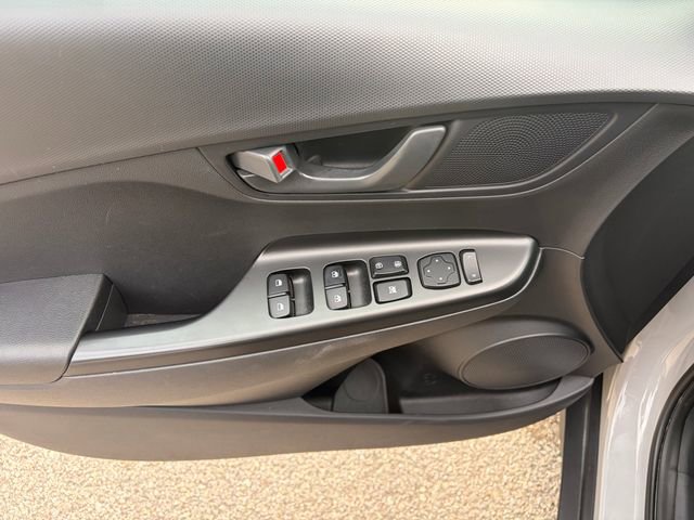 Used 2023 Hyundai Kona SEL image 22