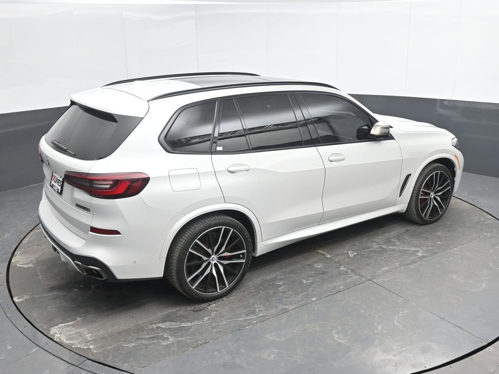 Used 2023 BMW X5 M50i w/ Executive Package image 37