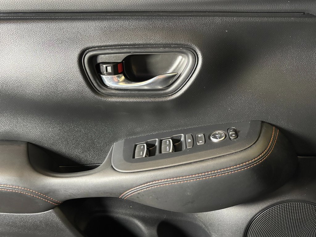 Used 2024 Honda HR-V Sport image 19