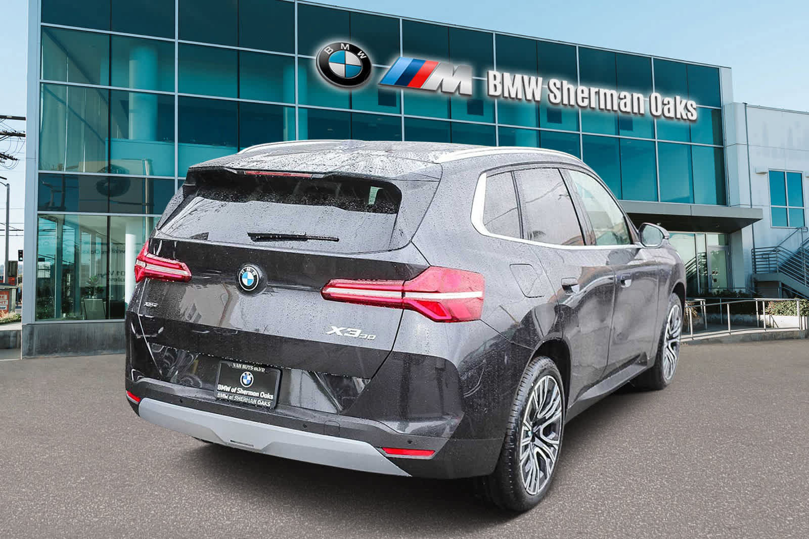 Used 2026 BMW X3 xDrive30i w/ Premium Package AWD/4WD image 4