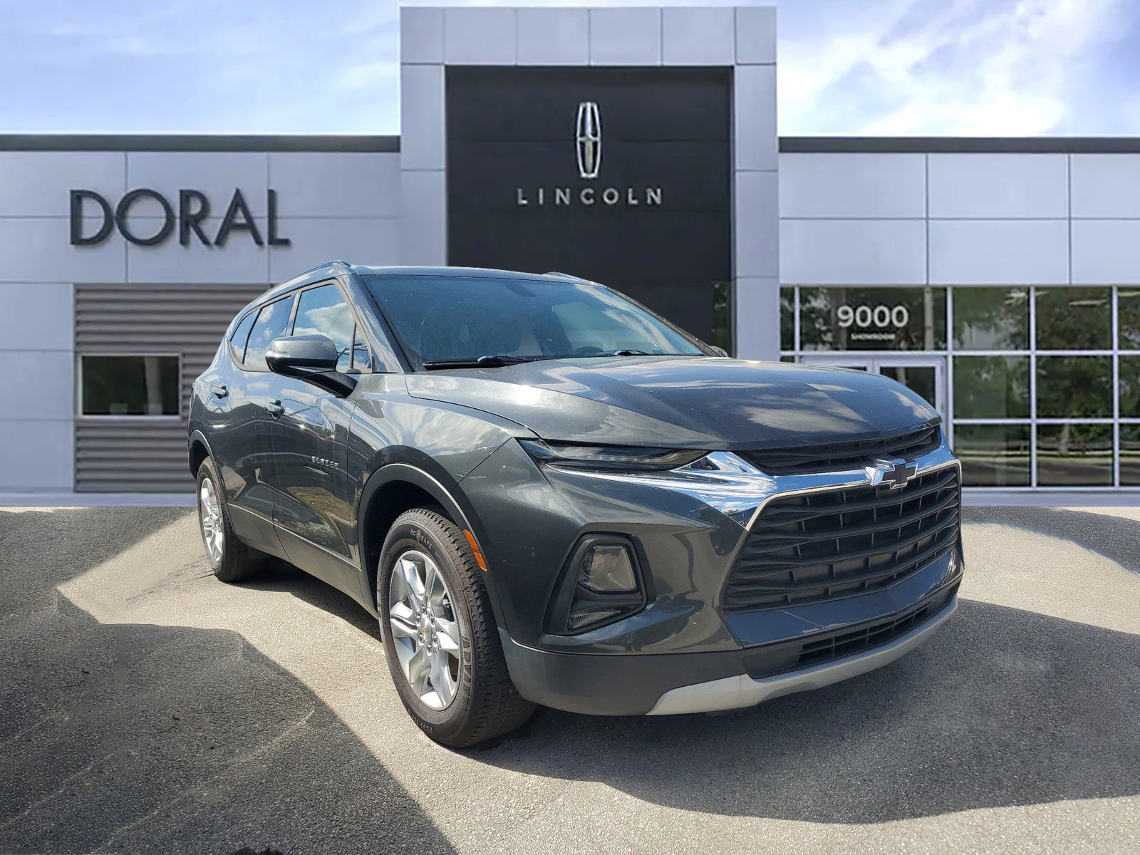 Used 2019 Chevrolet Blazer LT image 1