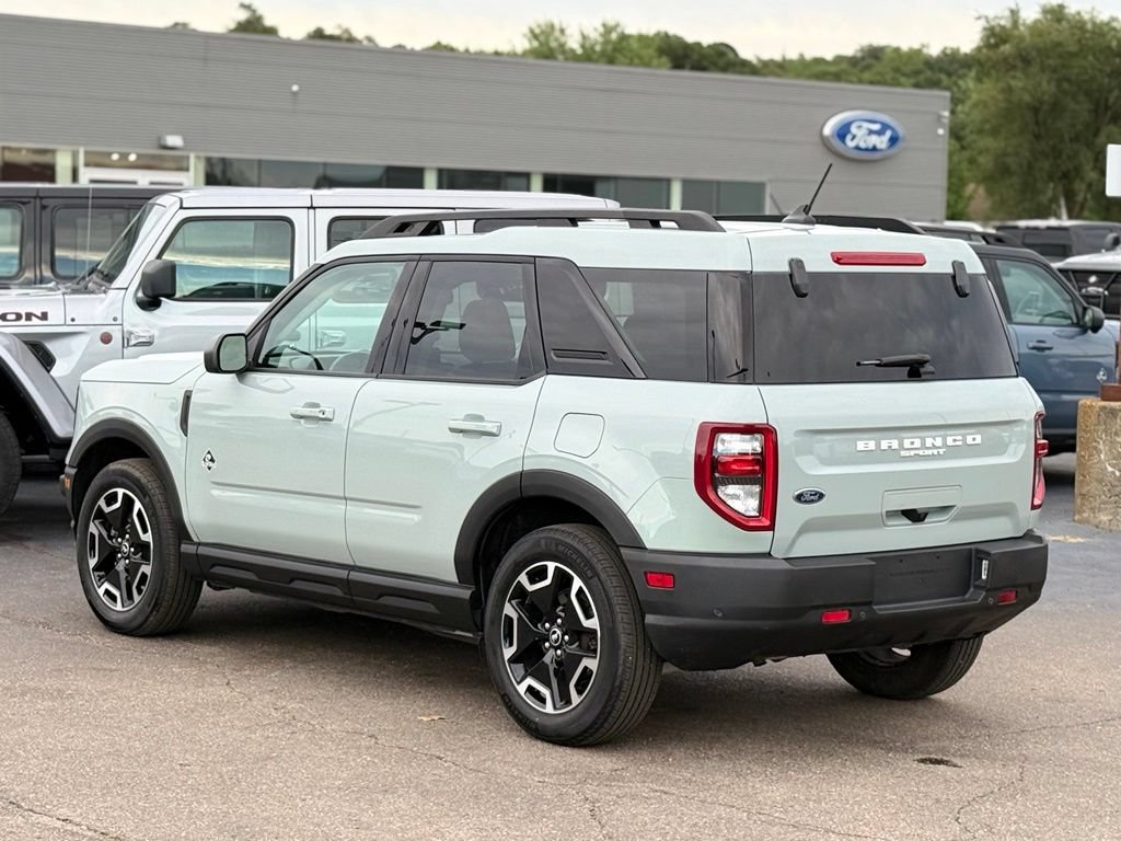 Used 2023 Ford Bronco Sport Outer Banks w/ Tech Package AWD/4WD image 34