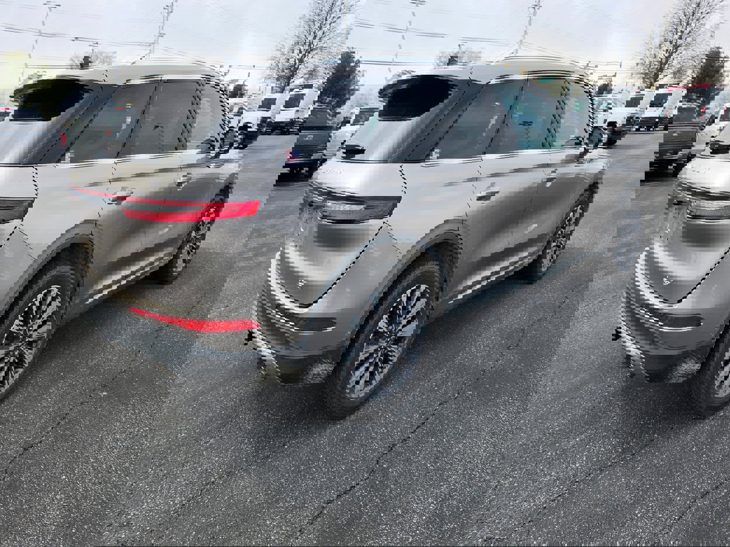 Used 2020 Lincoln Corsair Reserve w/ Equipment Group 201A image 5