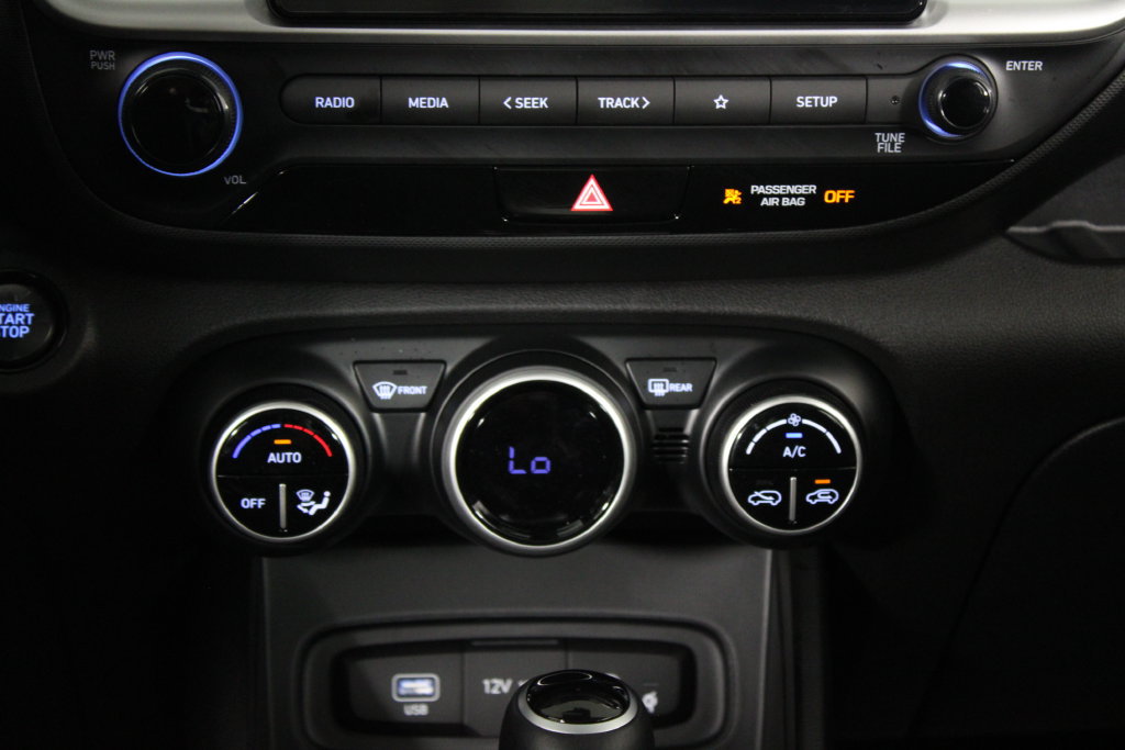 Certified 2026 Hyundai Venue SEL FWD image 21