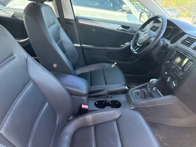Used 2015 Volkswagen Jetta SE FWD image 13