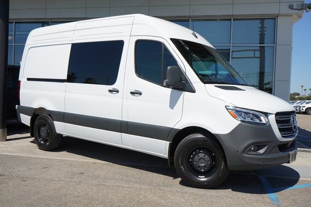 New 2025 Mercedes-Benz Sprinter 2500 image 1