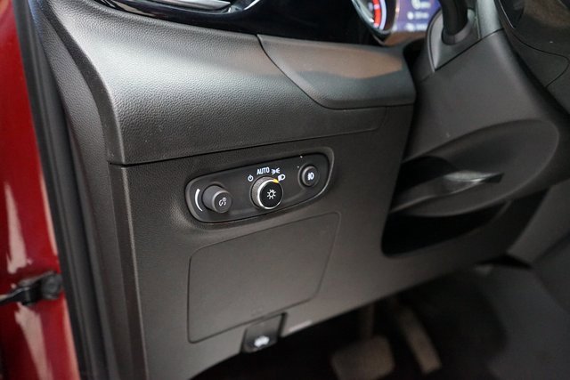 Used 2022 Buick Encore GX Select image 27