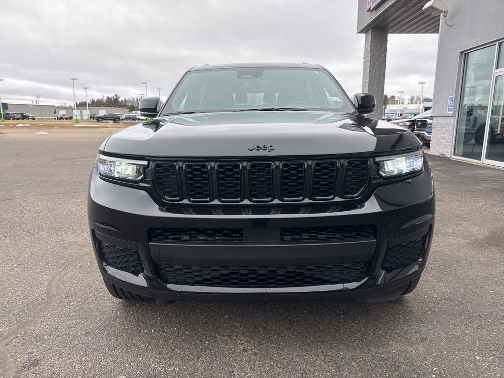 Used 2024 Jeep Grand Cherokee L Altitude image 12