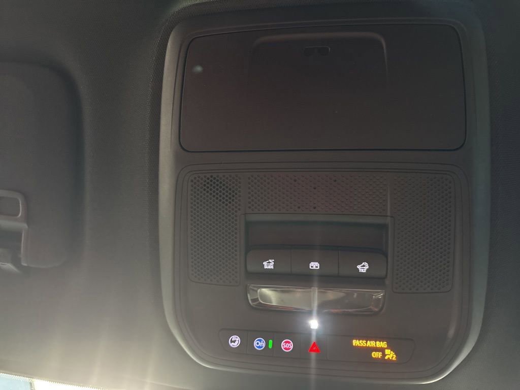 New 2026 Chevrolet Traverse LT w/ Sun and Wheel Package image 34