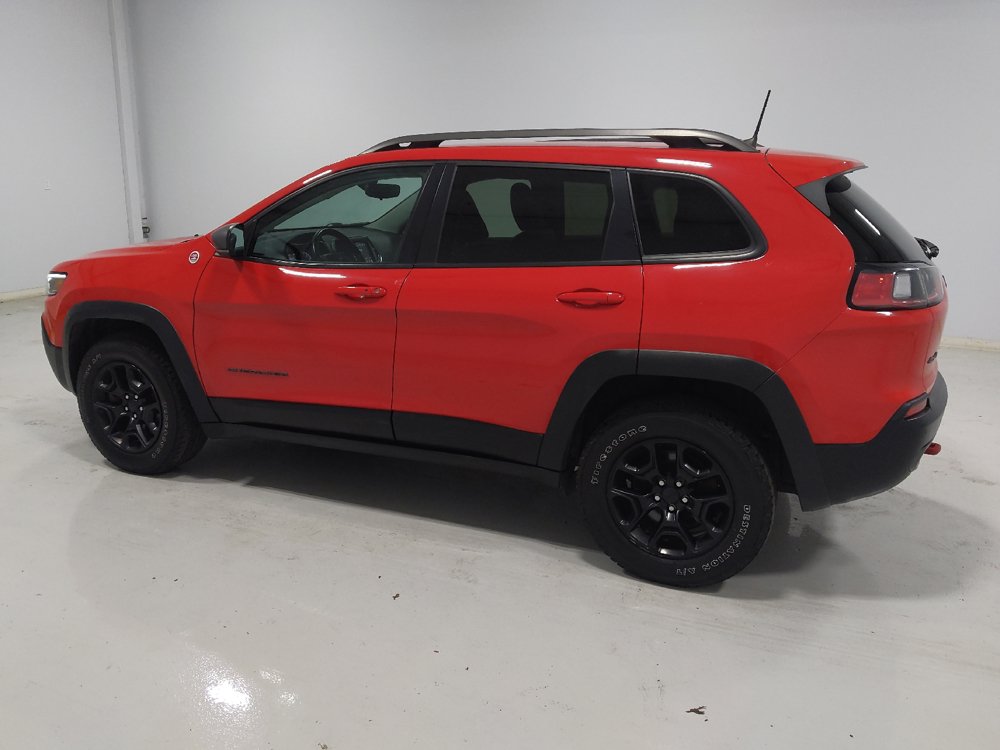 Used 2019 Jeep Cherokee Trailhawk w/ Cold Weather Group AWD/4WD image 14