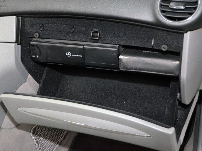 Used 2006 Mercedes-Benz CLK 350 Cabriolet w/ Premium Pkg image 26