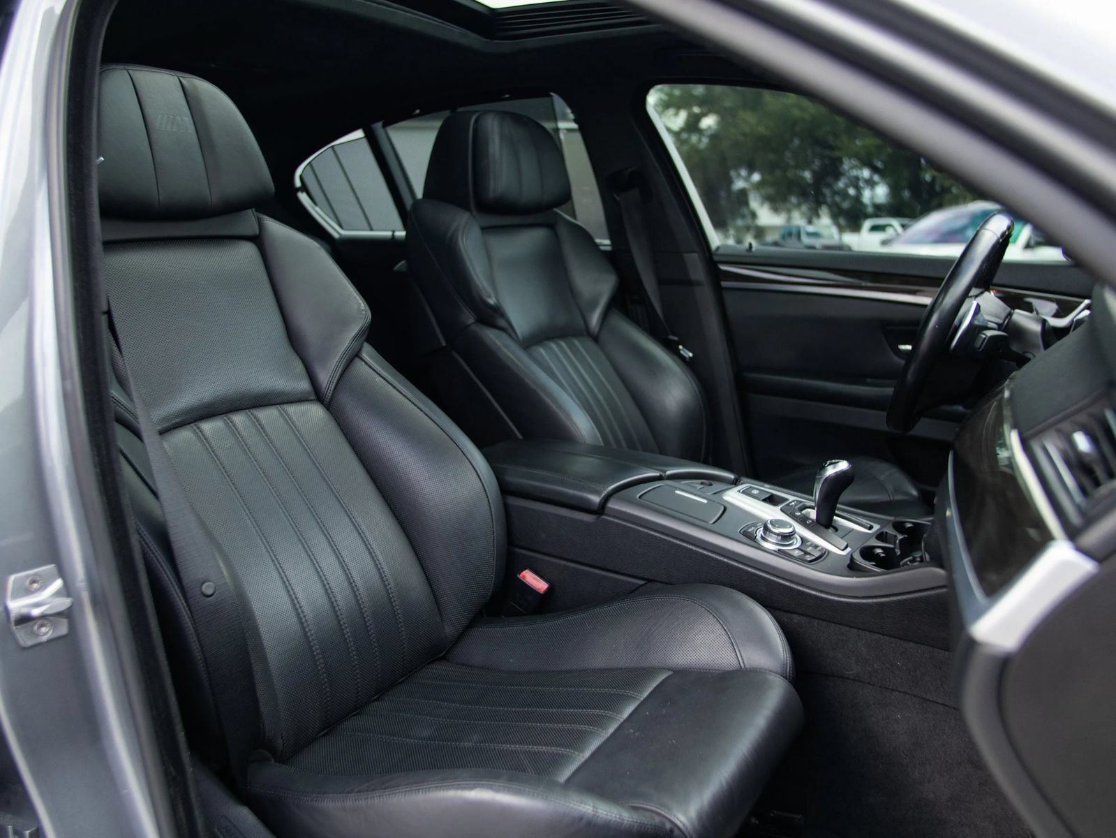 Used 2013 BMW M5 RWD image 22