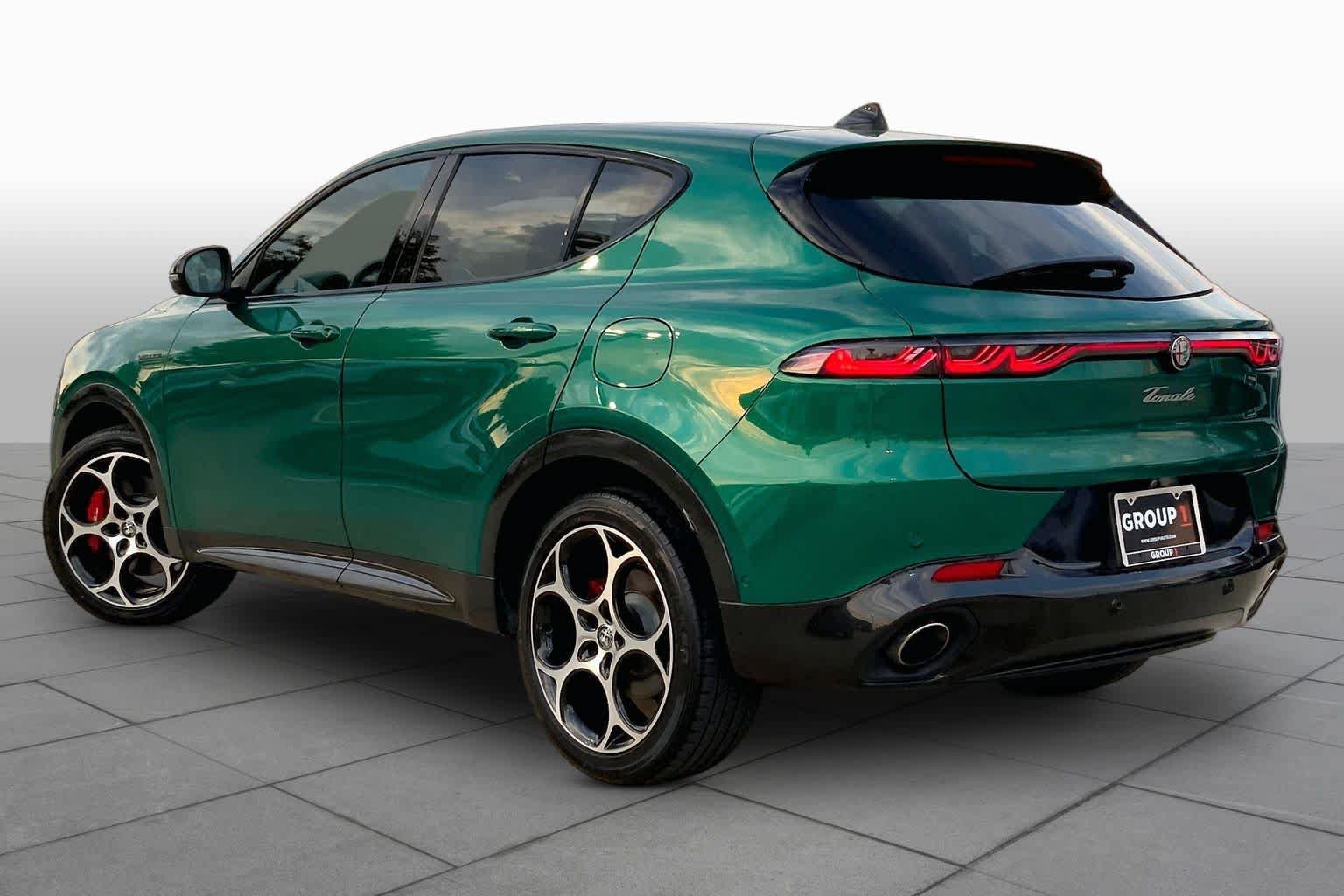 Used 2024 Alfa Romeo Tonale Veloce w/ Active Assist Package AWD/4WD image 11