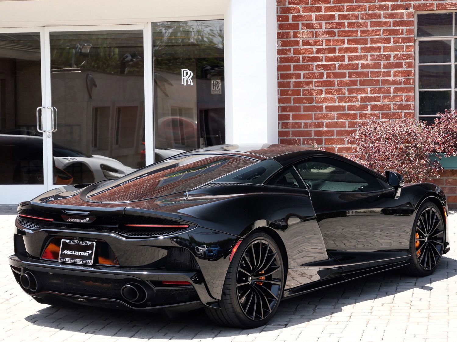 Used 2023 McLaren GT RWD image 4