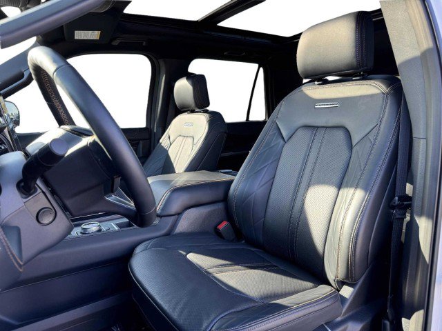 Used 2024 Ford Expedition Platinum image 22