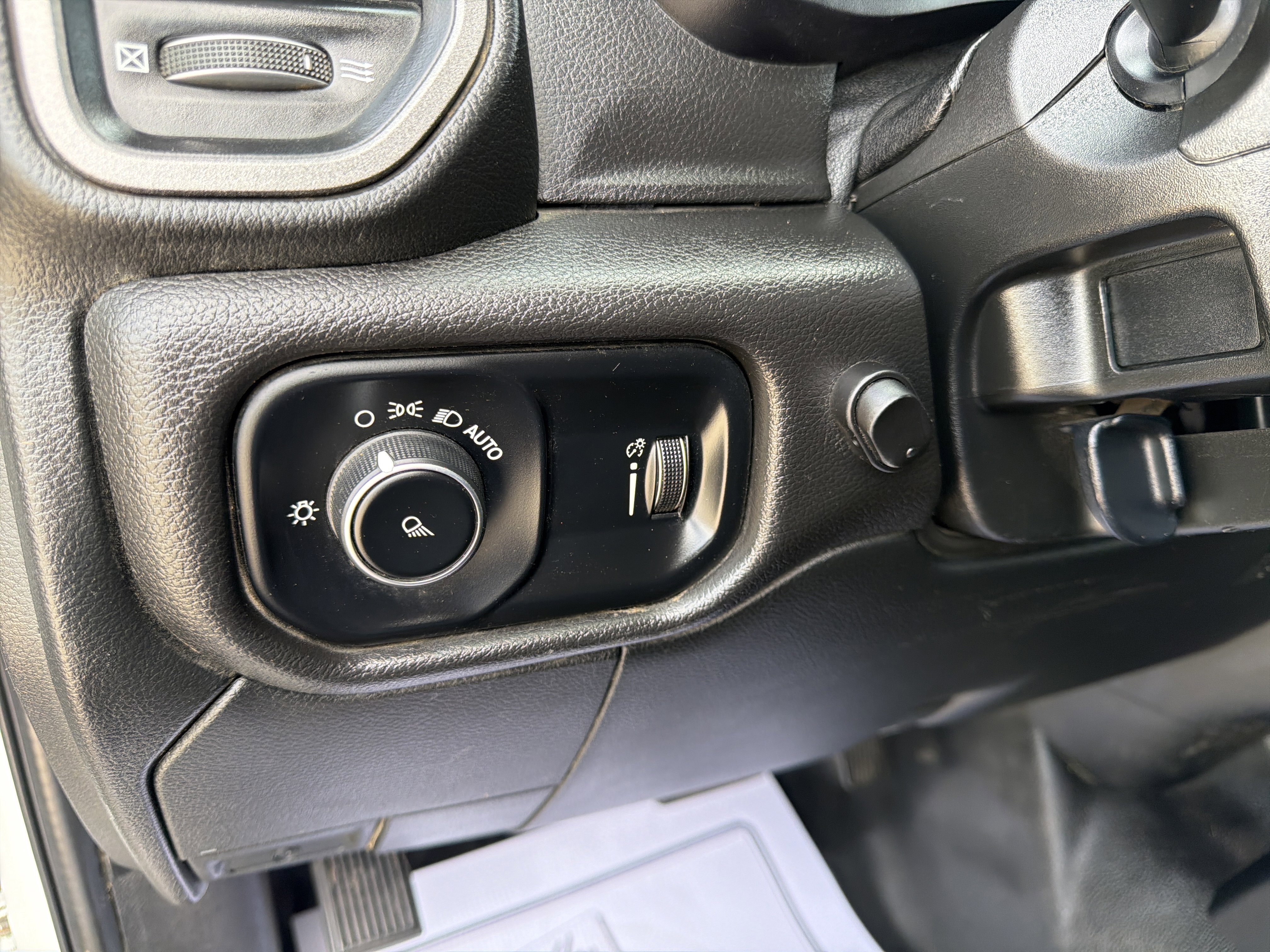 Used 2021 RAM 2500 Tradesman AWD/4WD image 14