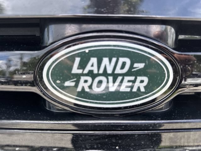 Used 2023 Land Rover Defender 130 SE AWD/4WD image 10