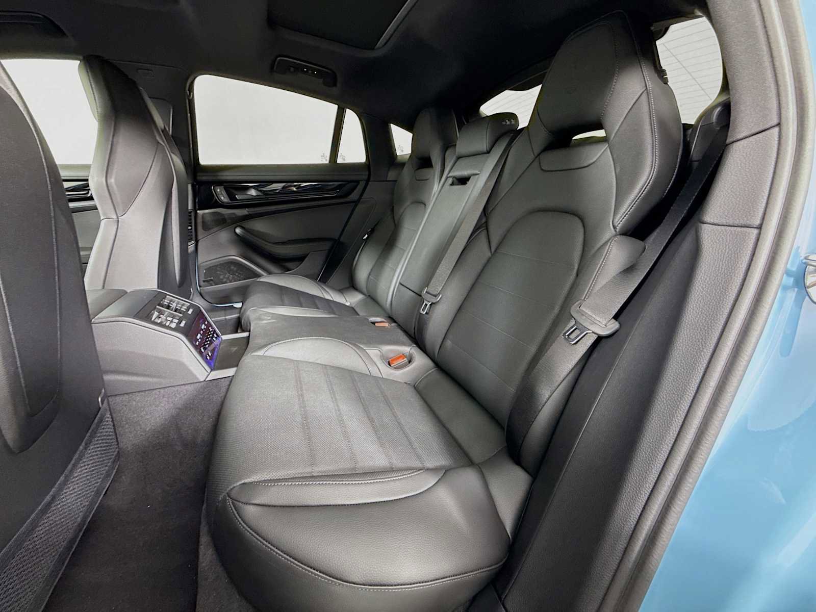 New 2026 Porsche Panamera 4 image 24