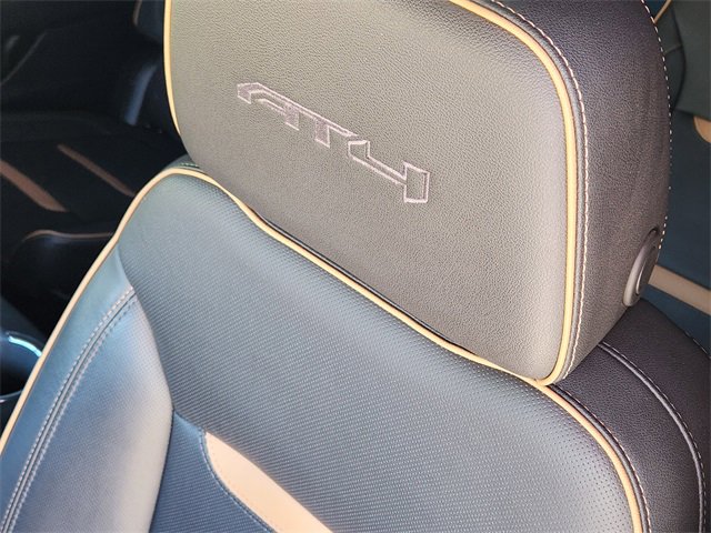 Used 2022 GMC Yukon AT4 image 15