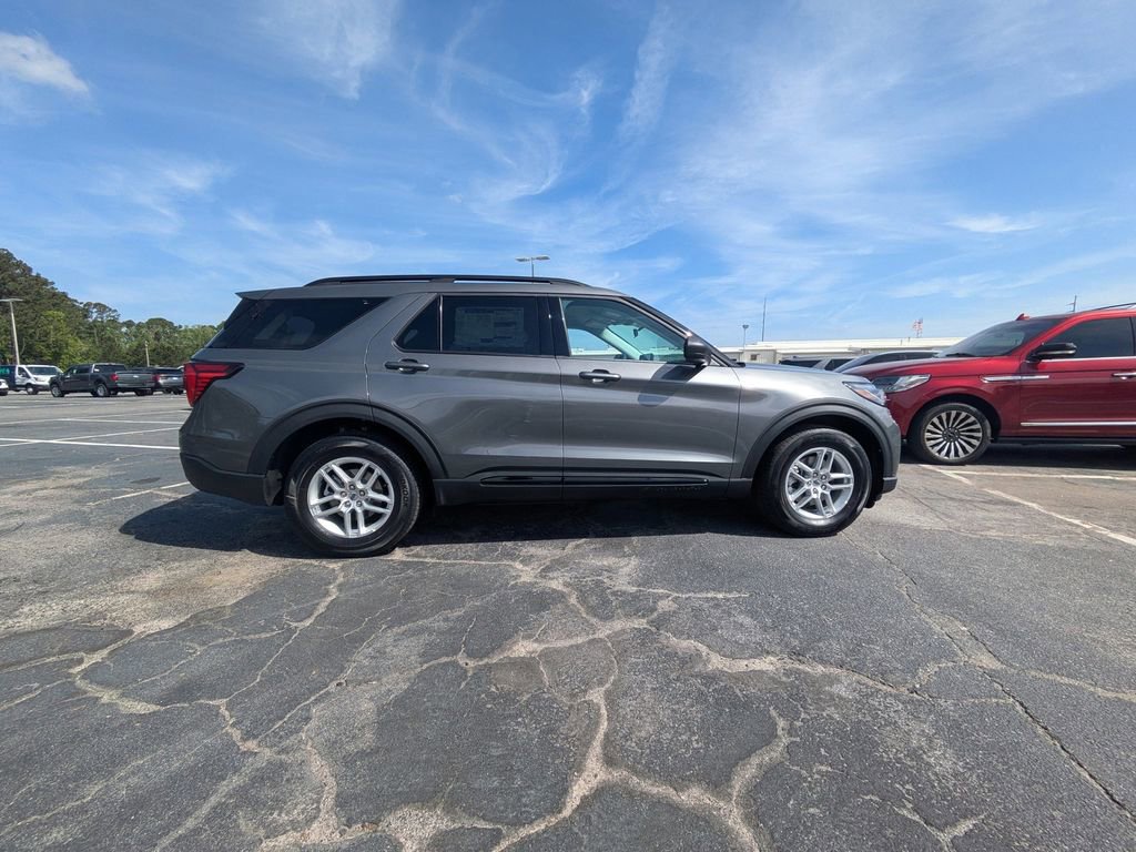 New 2026 Ford Explorer Active image 3