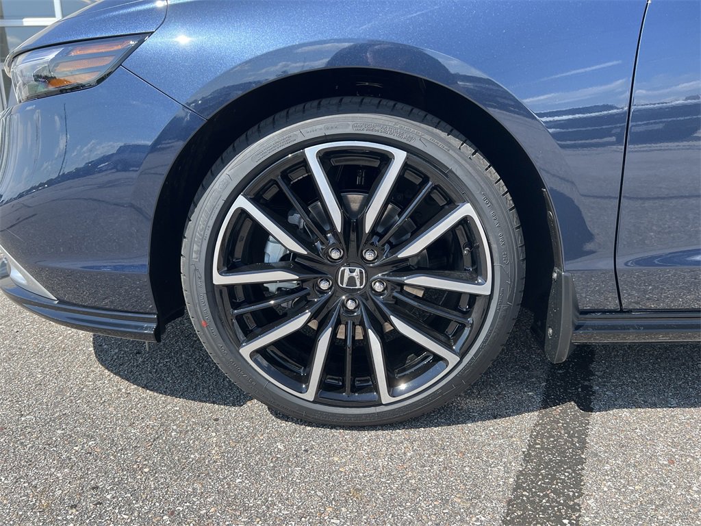 New 2025 Honda Accord Touring image 11