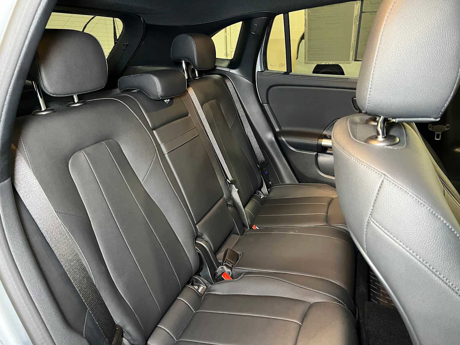 Used 2025 Mercedes-Benz GLA 250 4MATIC image 15