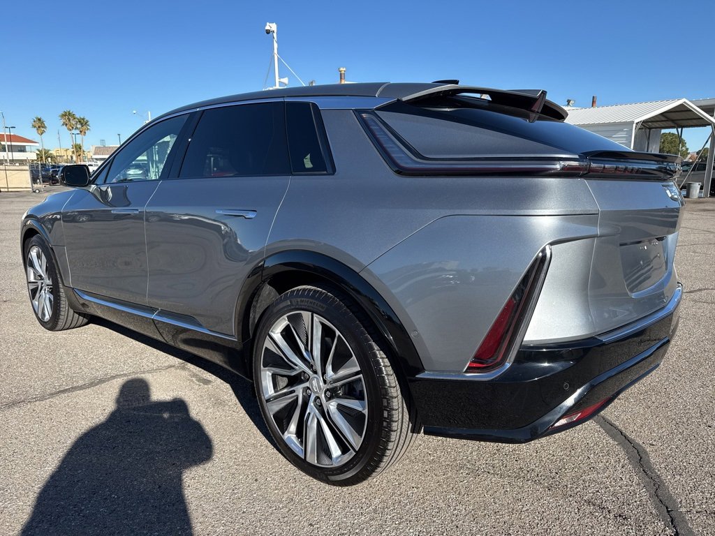 Used 2024 Cadillac Lyriq Luxury w/ LPO, Floor Liner Package image 5