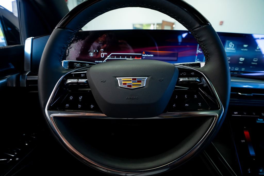 Used 2025 Cadillac Escalade Sport w/ LPO, ONYX Package image 30