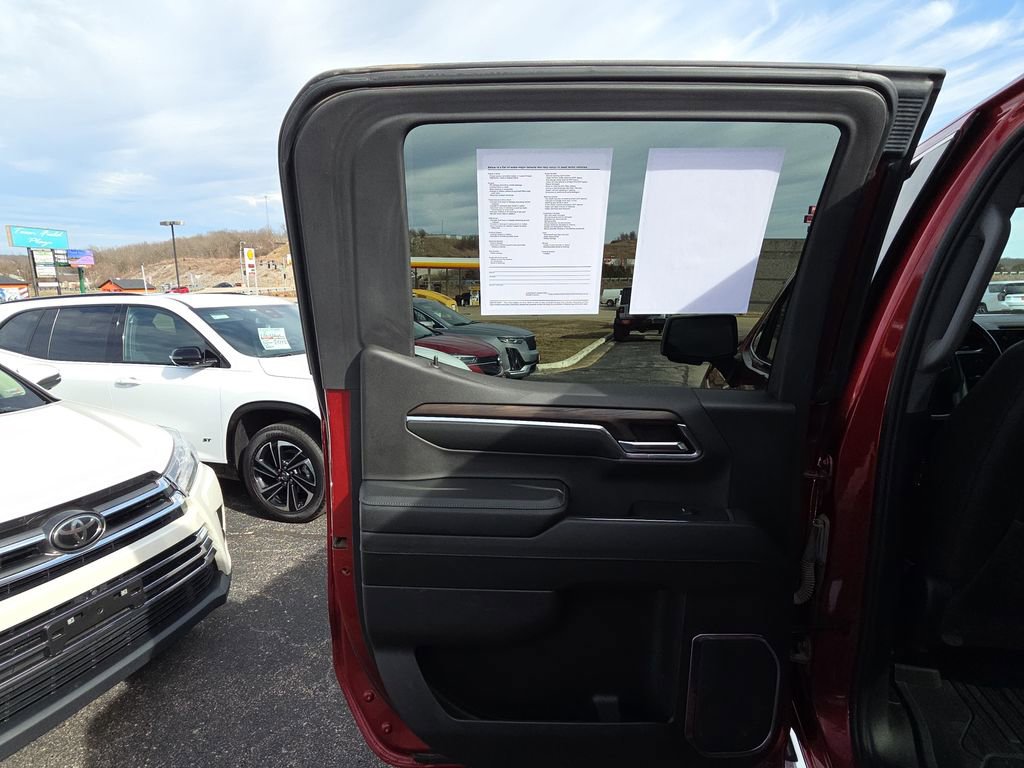 Used 2024 GMC Sierra 1500 SLT w/ SLT Premium Plus Package image 28