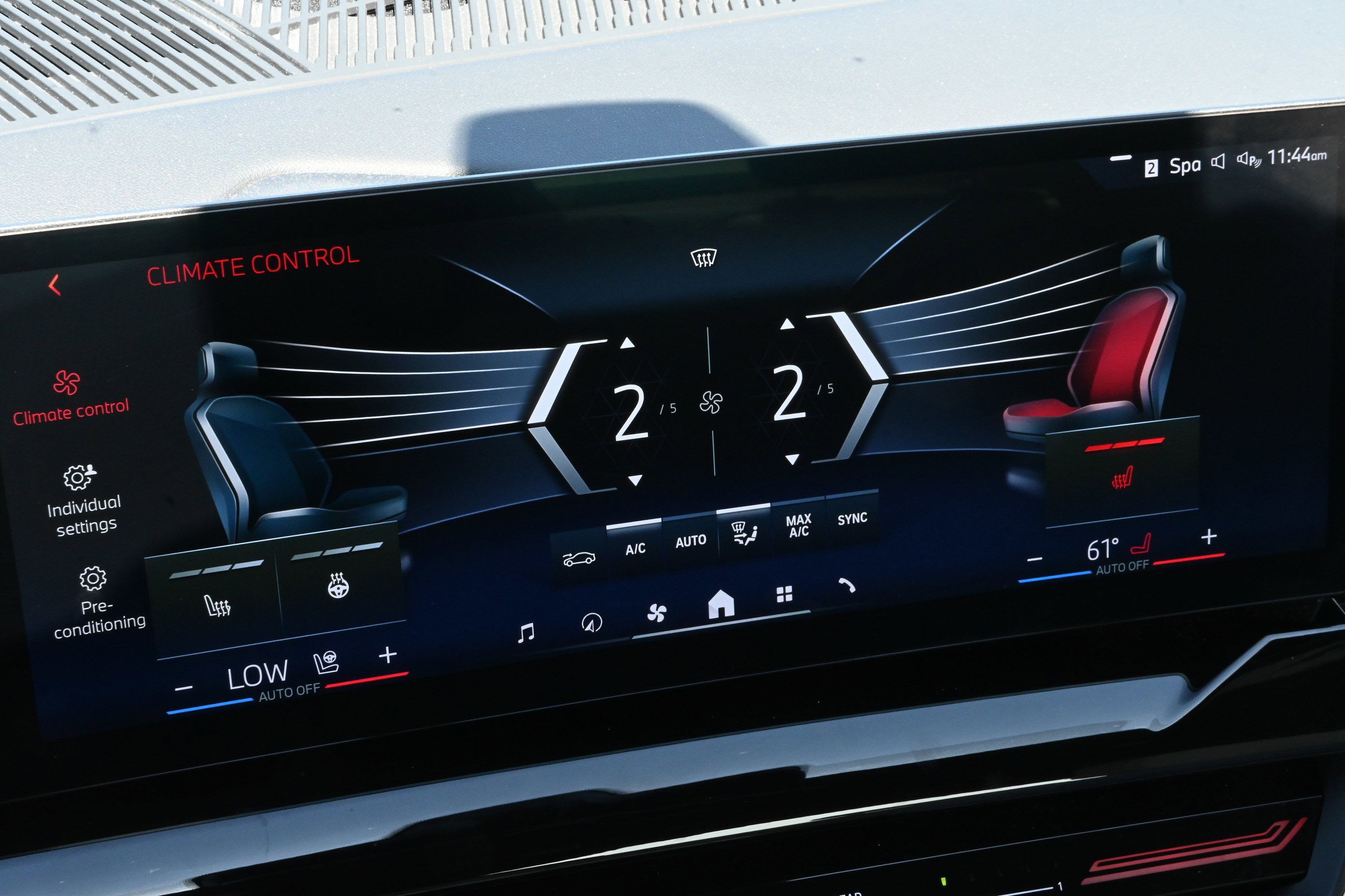 Certified 2024 BMW 530i w/ Convenience Package image 19