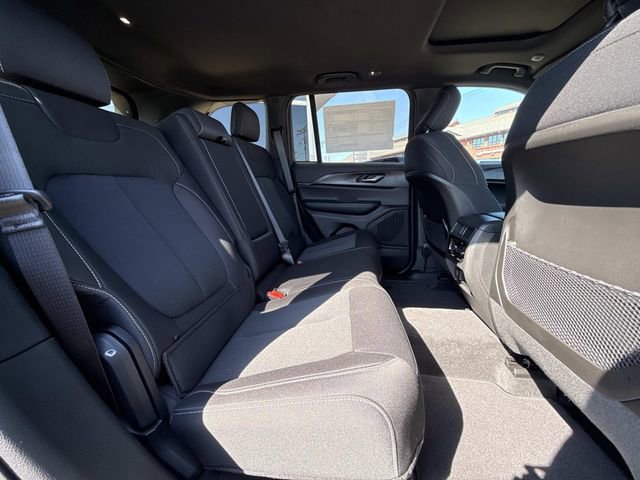 New 2026 Jeep Grand Cherokee Laredo image 35