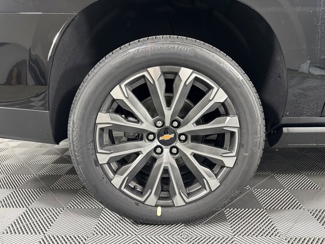 New 2026 Chevrolet Suburban High Country image 8