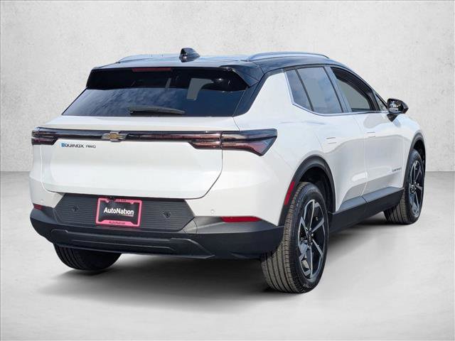 New 2026 Chevrolet Equinox EV LT image 2