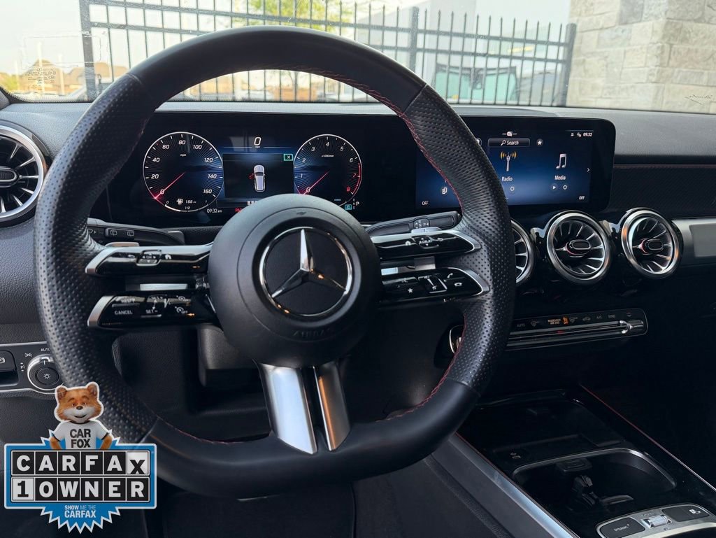 Used 2024 Mercedes-Benz GLB 250 image 10