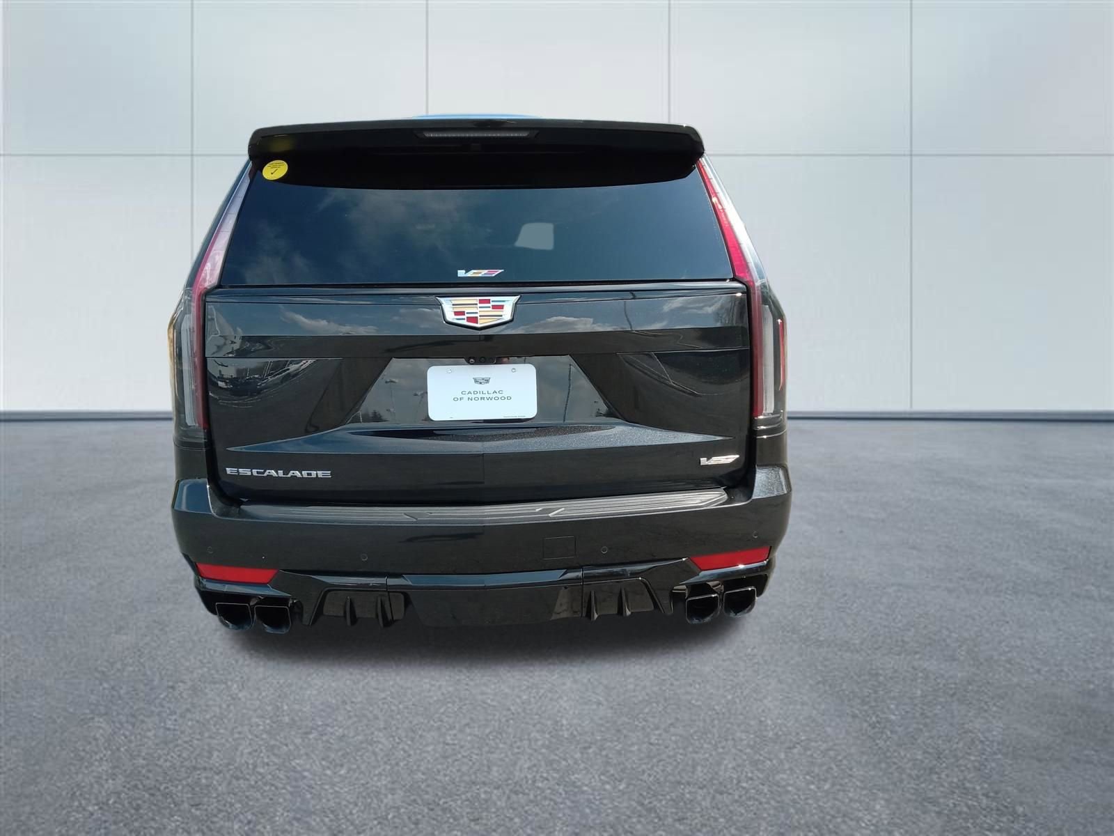 Used 2024 Cadillac Escalade V w/ Heavy-Duty Trailer Package image 4