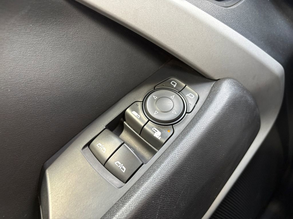 Used 2020 Chevrolet Camaro LT image 10