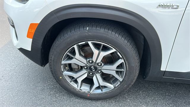 Used 2021 Kia Seltos EX AWD/4WD image 8
