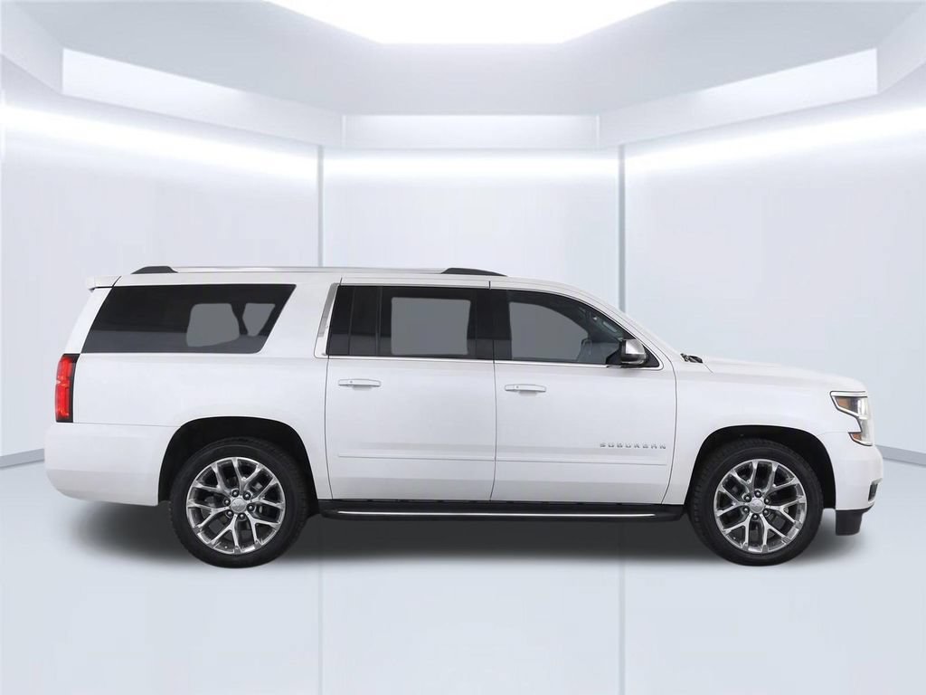 Used 2018 Chevrolet Suburban Premier RWD image 9