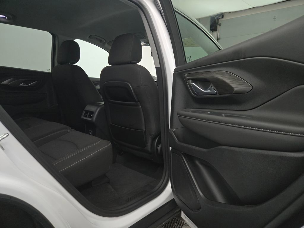 Used 2023 GMC Terrain SLE image 30