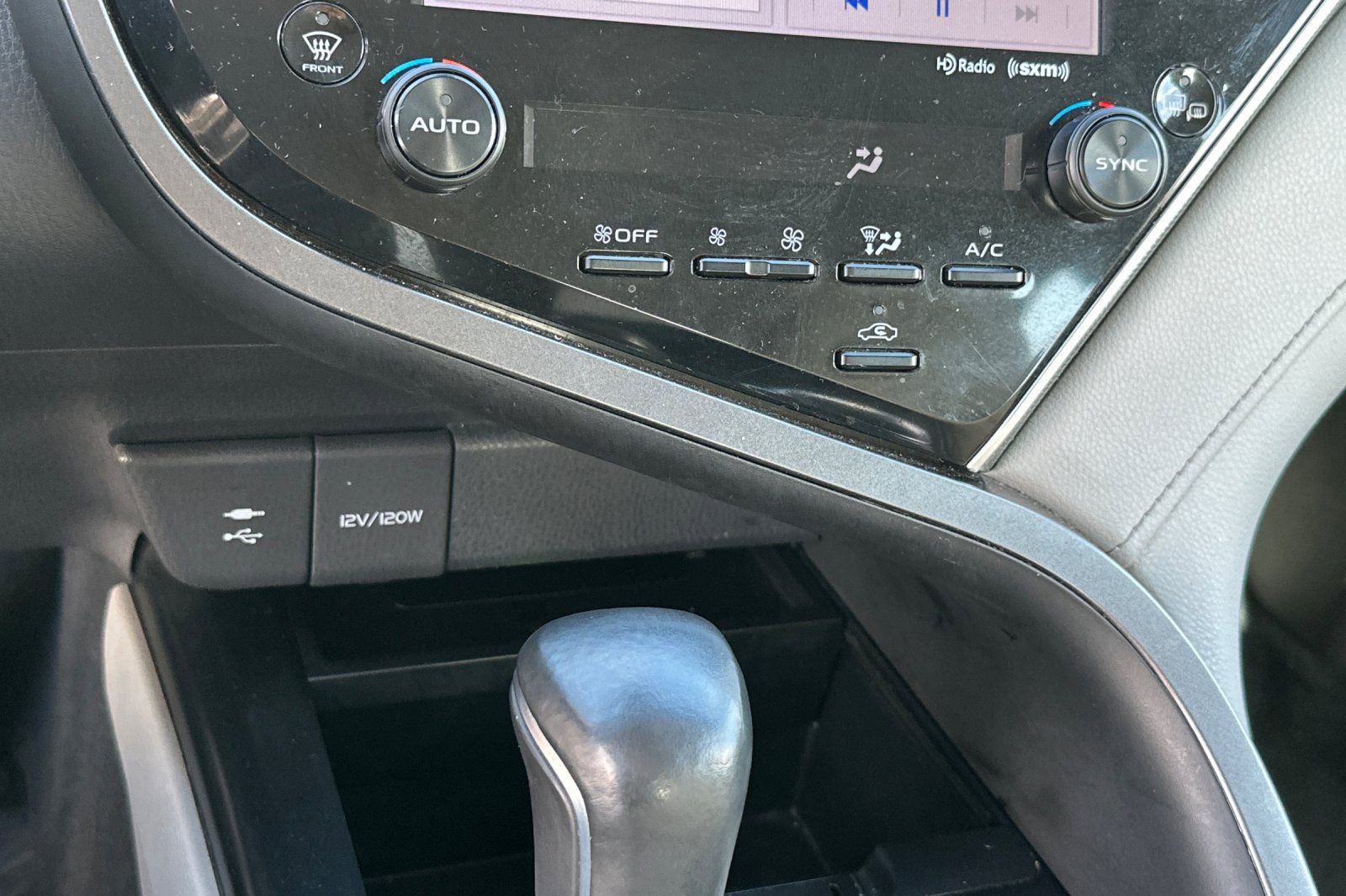 Used 2018 Toyota Camry XSE w/ Audio Package FWD image 22