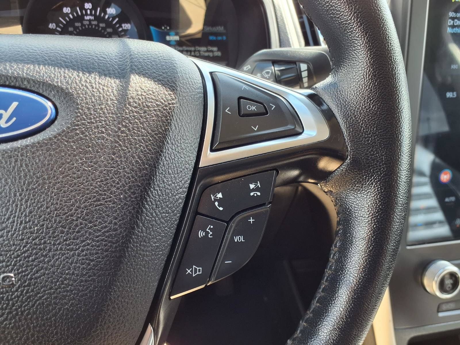 Used 2024 Ford Edge SEL AWD/4WD image 17