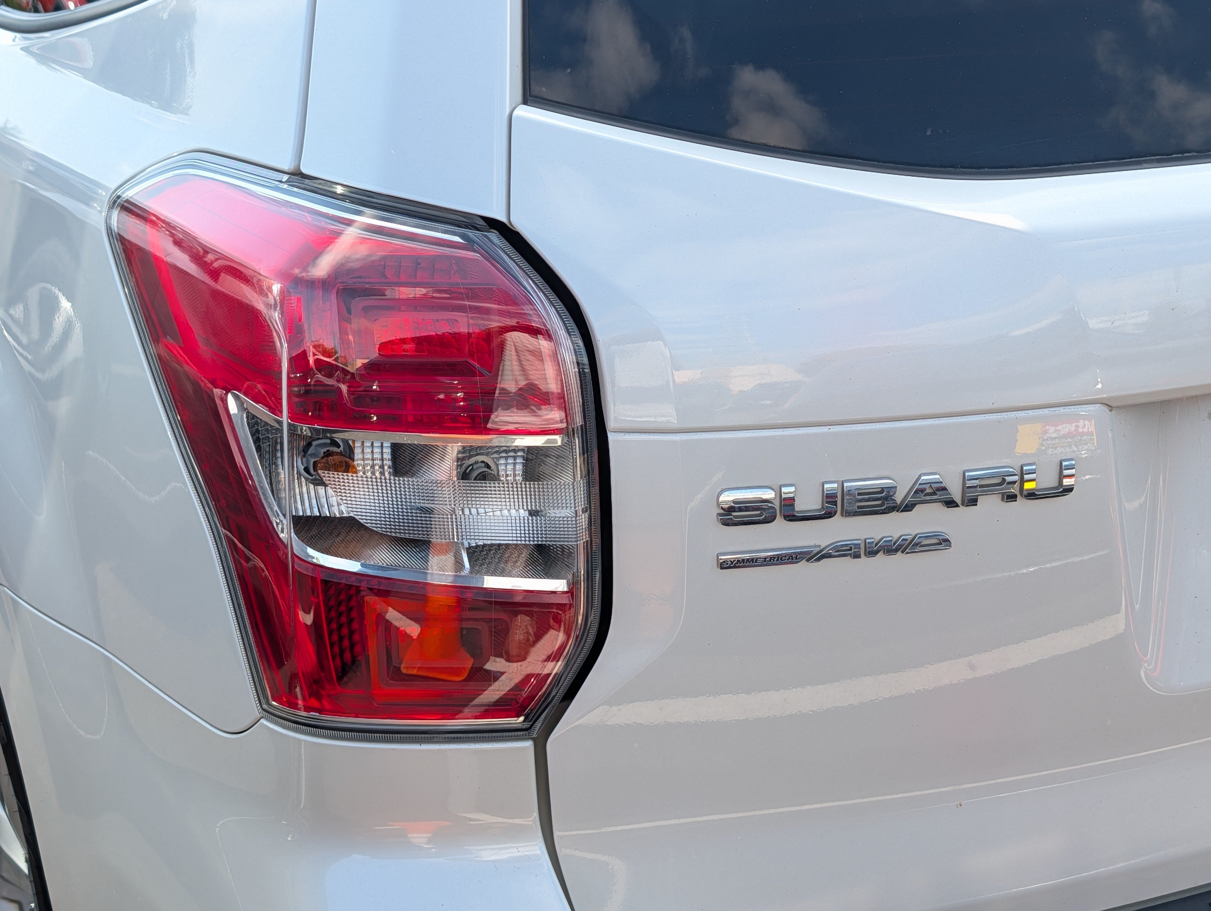 Used 2014 Subaru Forester 2.5i Premium w/ Popular Package #2 AWD/4WD image 17