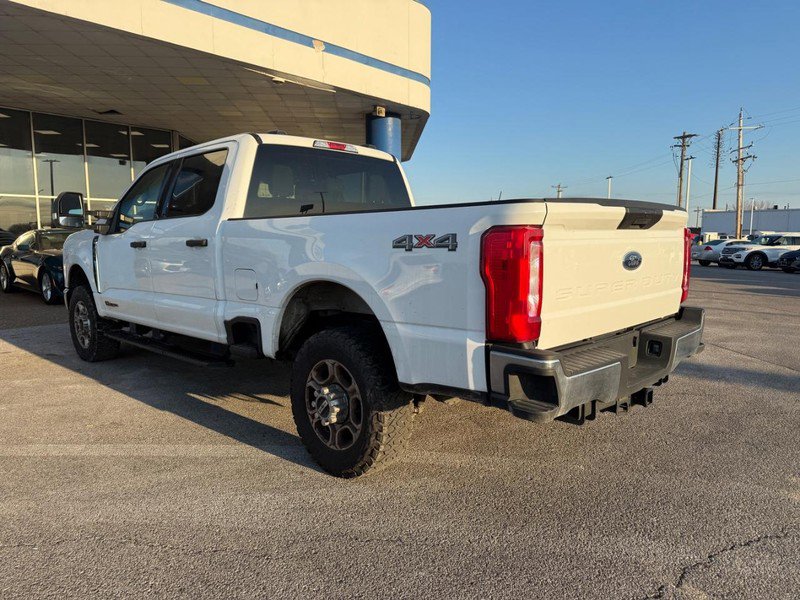 Used 2025 Ford F350 XLT image 2