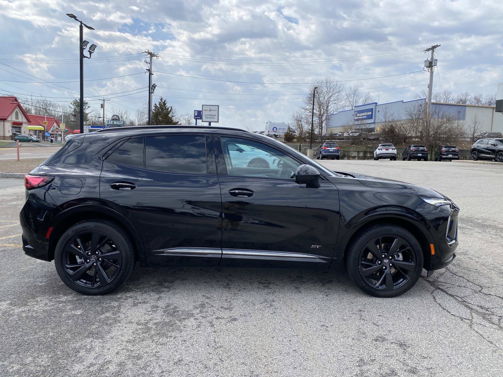 Used 2025 Buick Envision Sport Touring AWD/4WD image 8
